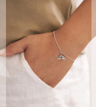 Load image into Gallery viewer, Dolphin Tail Bracelet Sterling Silver
