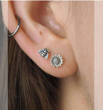 Load image into Gallery viewer, Sunflower Studs Sterling Silver
