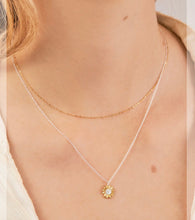 Load image into Gallery viewer, Two Tone Sunflower Necklace
