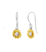 Load image into Gallery viewer, Two Tone Delicate Sunflower Earrings
