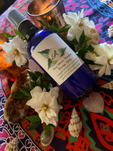 Load image into Gallery viewer, New Moon Manifest Energy Spray

